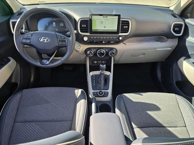 2026 Hyundai Venue SEL w/Two-Tone Roof