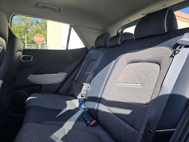 2026 Hyundai Venue SEL w/Two-Tone Roof