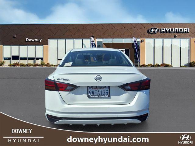2025 Nissan Altima SV FWD