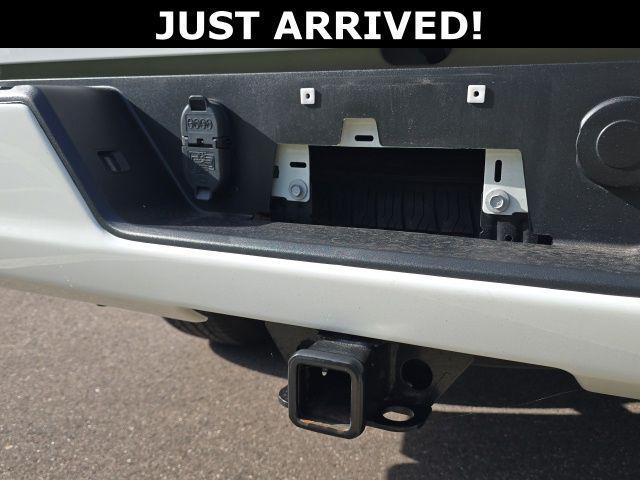 2024 Chevrolet Silverado 1500 4WD Crew Cab Short Bed Custom