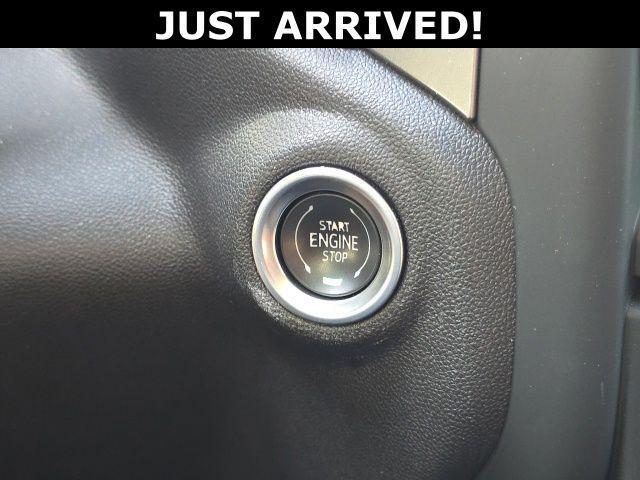 2024 Chevrolet Silverado 1500 4WD Crew Cab Short Bed Custom