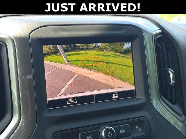 2024 Chevrolet Silverado 1500 4WD Crew Cab Short Bed Custom