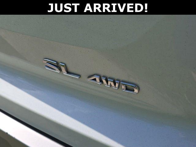 2023 Nissan Pathfinder SL 4WD