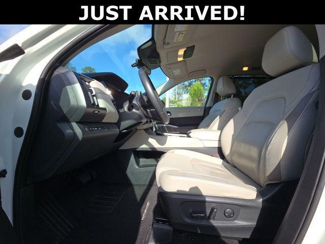 2023 Nissan Pathfinder SL 4WD