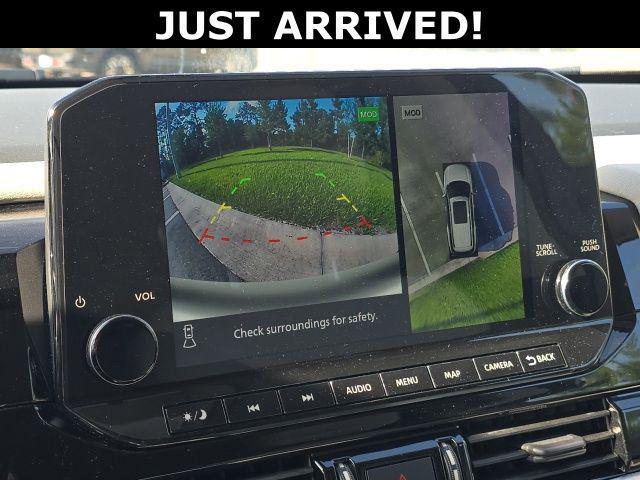 2023 Nissan Pathfinder SL 4WD