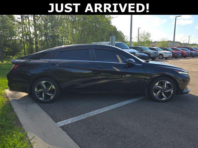 2022 Hyundai Elantra Hybrid Limited