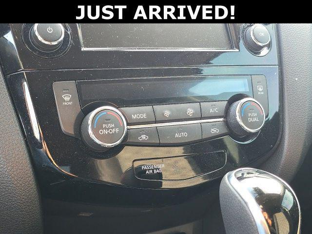 2020 Nissan Rogue Sport SV FWD Xtronic CVT