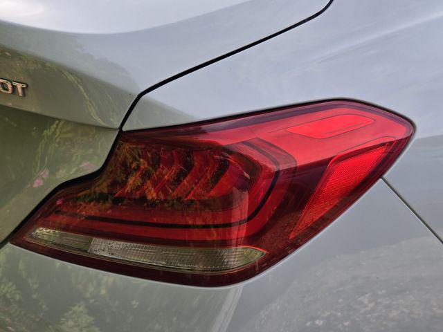2020 Genesis G70 2.0T RWD