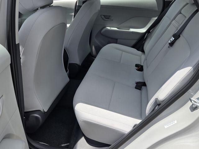 2025 Hyundai Kona SE