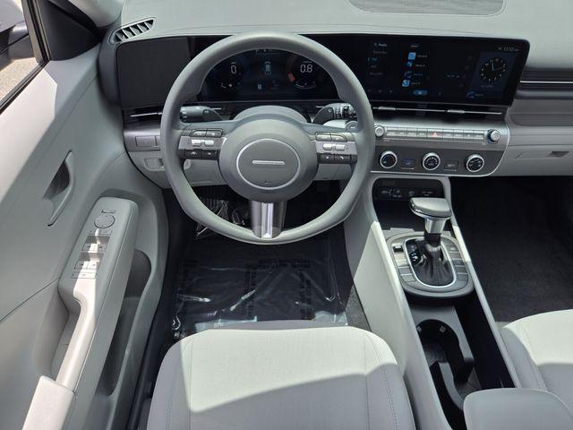 2025 Hyundai Kona SE
