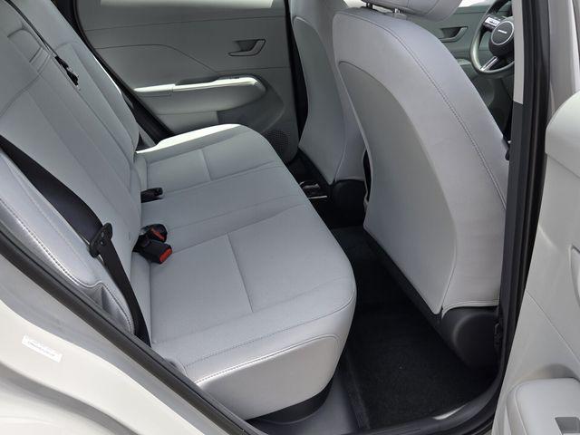 2025 Hyundai Kona SE