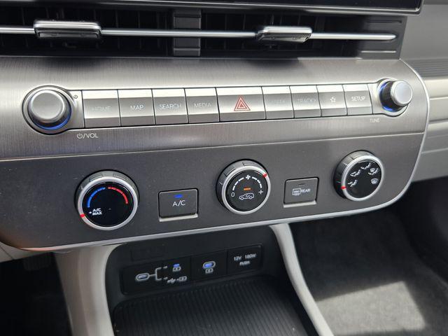 2025 Hyundai Kona SE