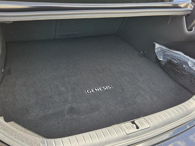 2023 Genesis G70 2.0T RWD