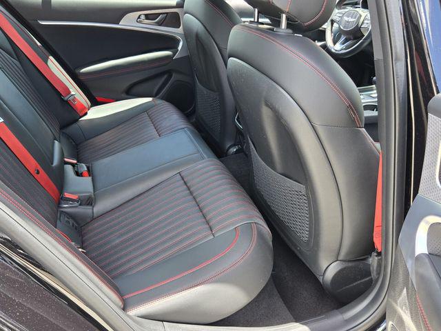2023 Genesis G70 2.0T RWD