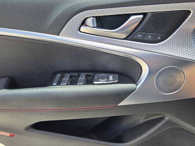 2023 Genesis G70 2.0T RWD