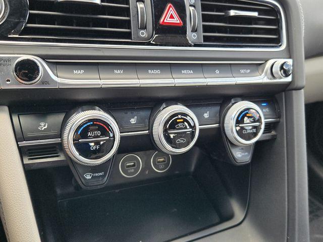2023 Genesis G70 2.0T RWD