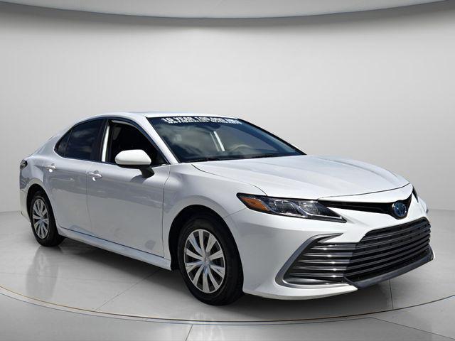 2022 Toyota Camry LE Hybrid