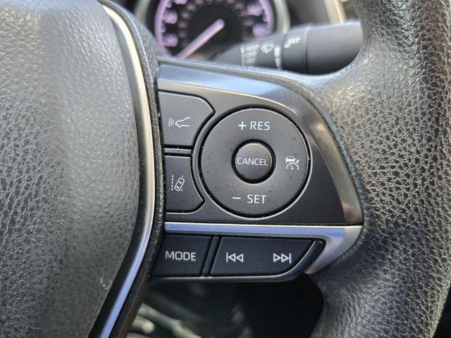 2022 Toyota Camry LE Hybrid