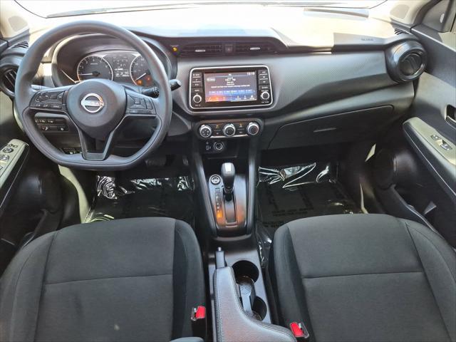 2024 Nissan Kicks S Xtronic CVT