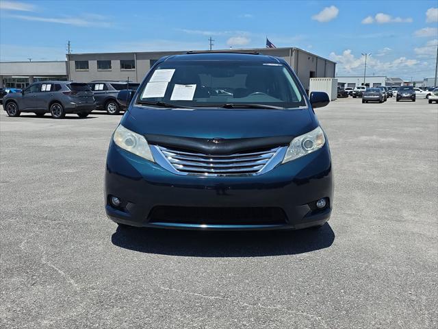 2012 Toyota Sienna LE V6 8 Passenger