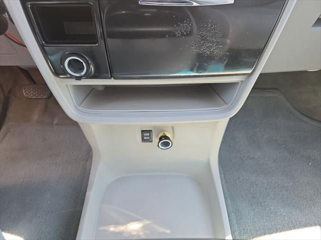 2012 Toyota Sienna LE V6 8 Passenger