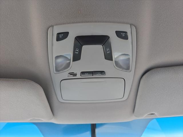 2012 Toyota Sienna LE V6 8 Passenger