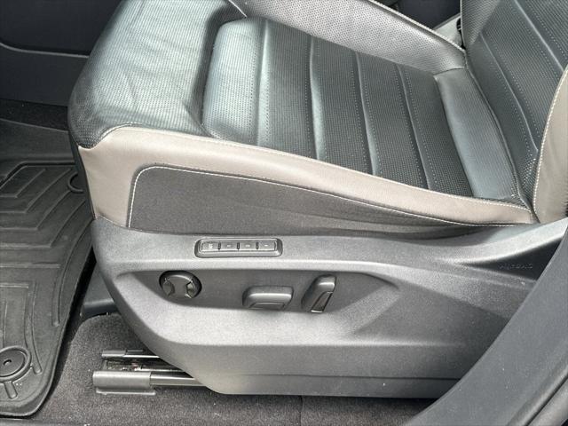 2022 Volkswagen Atlas 3.6L V6 SEL Premium R-Line