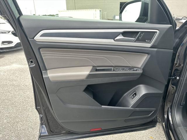 2022 Volkswagen Atlas 3.6L V6 SEL Premium R-Line