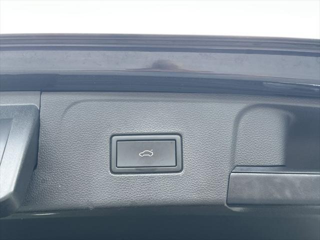 2022 Volkswagen Atlas 3.6L V6 SEL Premium R-Line