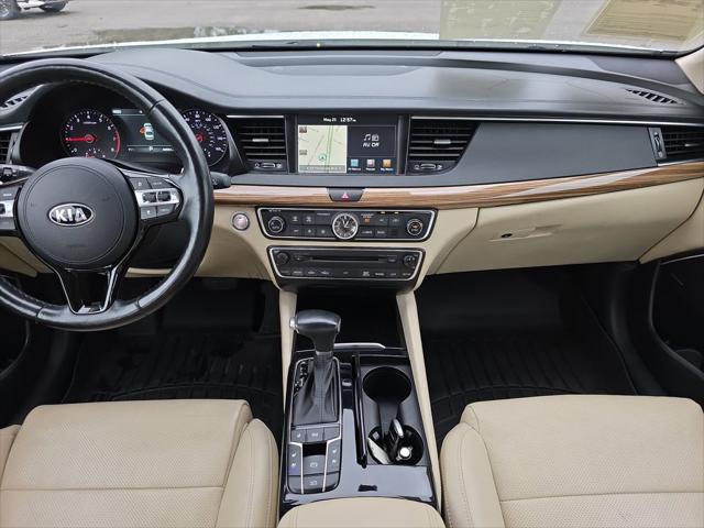2018 Kia Cadenza Technology