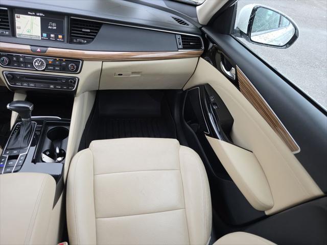 2018 Kia Cadenza Technology