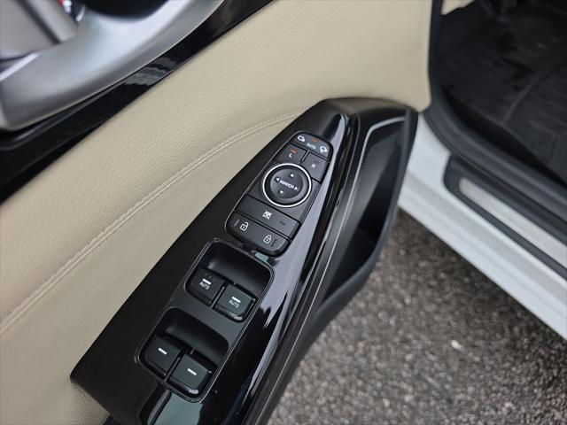 2018 Kia Cadenza Technology