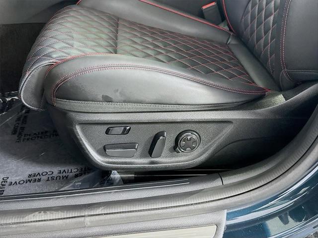 2024 Genesis G70 3.3T RWD Sport Advanced