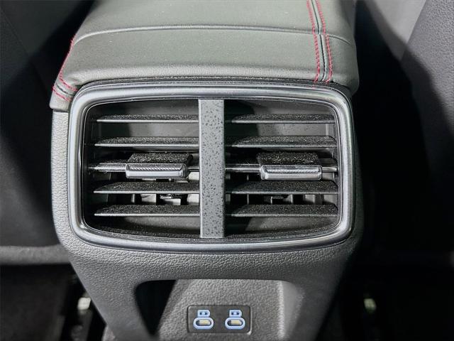 2024 Genesis G70 3.3T RWD Sport Advanced