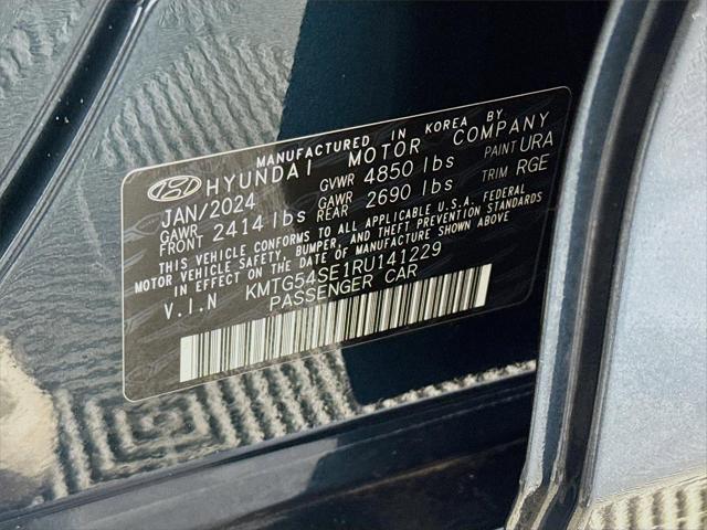 2024 Genesis G70 3.3T RWD Sport Advanced