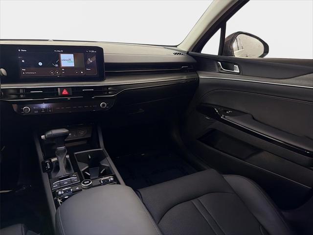 2025 Kia K5 EX