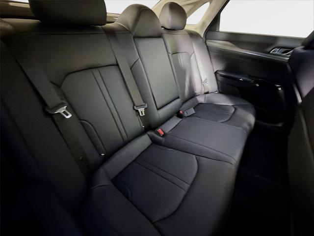 2025 Kia K5 EX