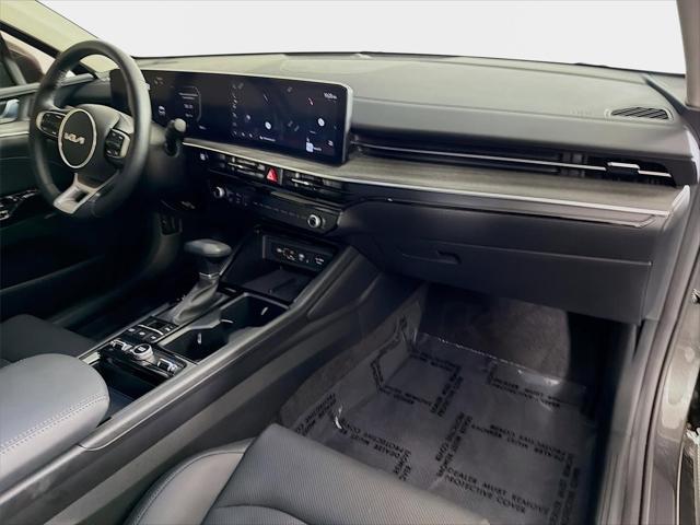 2025 Kia K5 EX