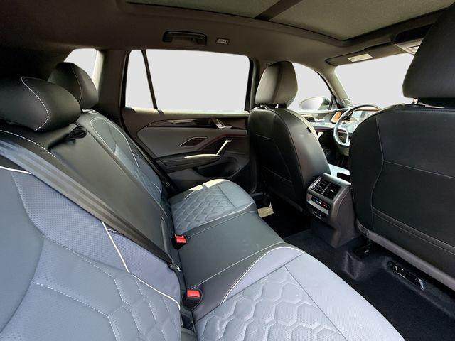 2025 Volkswagen Tiguan 2.0T SEL R-Line