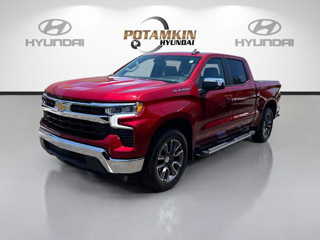 2023 Chevrolet Silverado 1500 2WD Crew Cab Short Bed LT for sale in MIAMI LAKES, FL