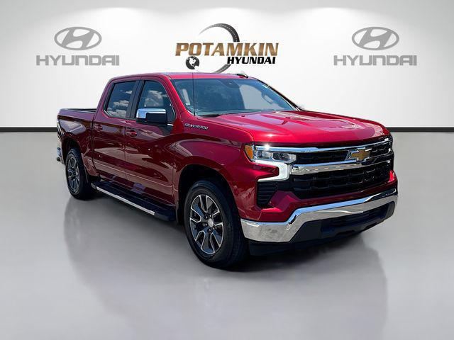 2023 Chevrolet Silverado 1500 2WD Crew Cab Short Bed LT