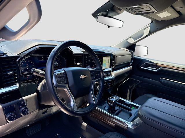 2023 Chevrolet Silverado 1500 2WD Crew Cab Short Bed LT