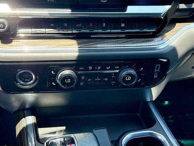 2023 Chevrolet Silverado 1500 2WD Crew Cab Short Bed LT