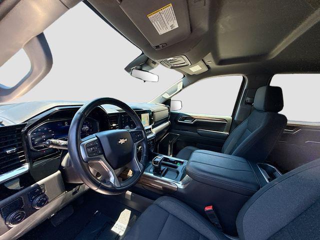 2023 Chevrolet Silverado 1500 2WD Crew Cab Short Bed LT