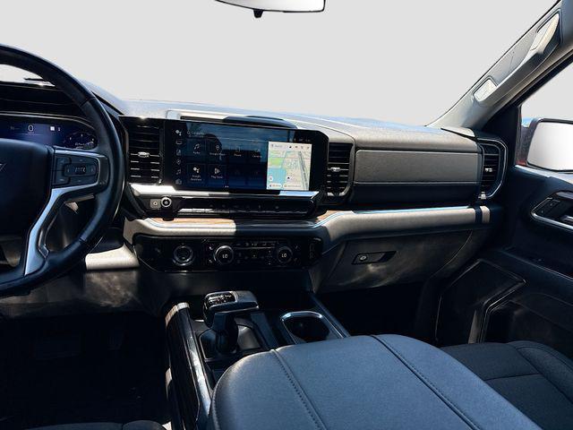 2023 Chevrolet Silverado 1500 2WD Crew Cab Short Bed LT
