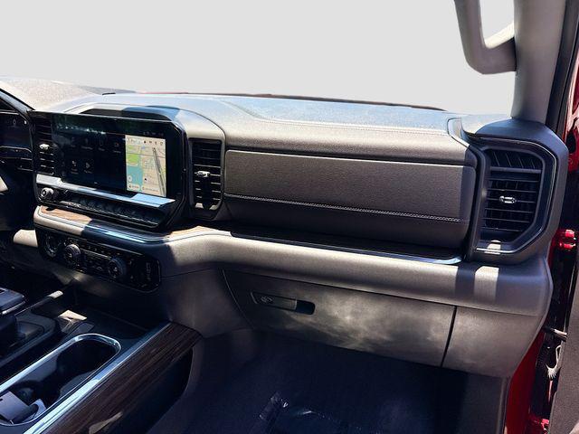 2023 Chevrolet Silverado 1500 2WD Crew Cab Short Bed LT