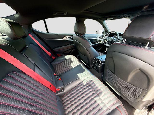 2023 Genesis G70 3.3T RWD