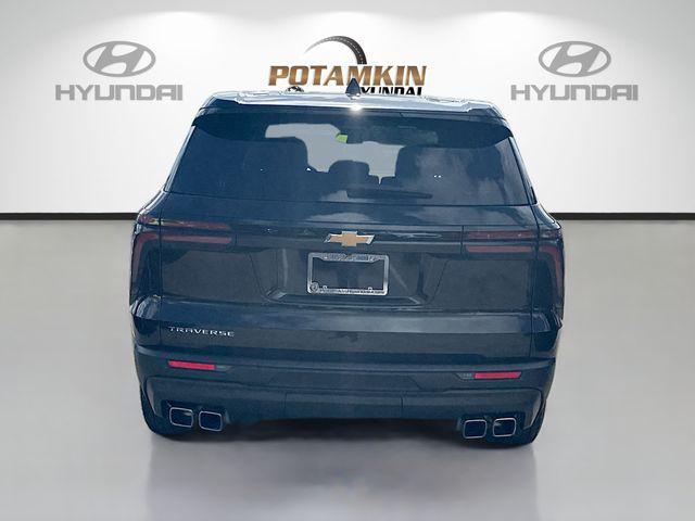 2024 Chevrolet Traverse FWD LS