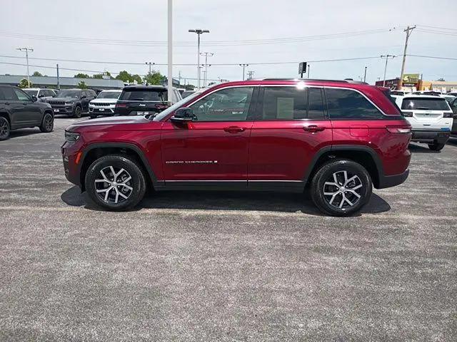 2025 Jeep Grand Cherokee Limited 4x4 for sale in Davenport, IA