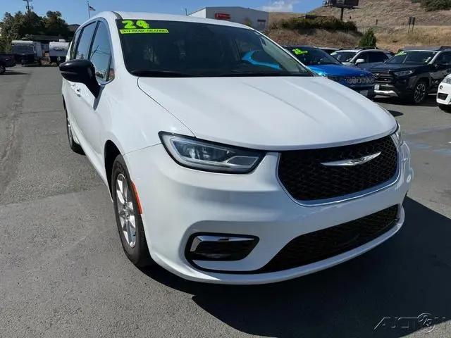 2024 Chrysler Pacifica Touring L for sale in Lakeport, CA